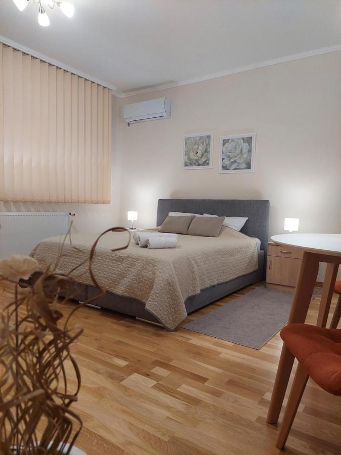 Apartman Miluro Subotica Exterior photo